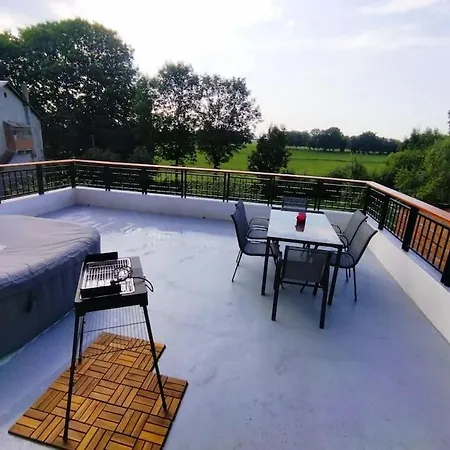 Casa de Férias Le Nid Des Avezous Privatif - Juin à Sept Aveze (Puy-de-Dome)