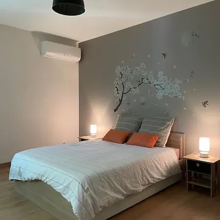 Casa de Férias Le Nid Des Avezous Privatif - Juin à Sept Aveze (Puy-de-Dome)