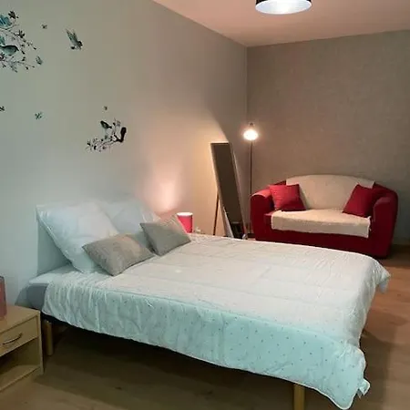 Casa de Férias Le Nid Des Avezous Privatif - Juin à Sept