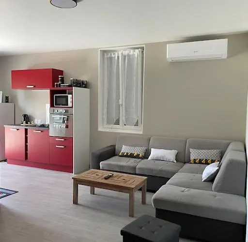 Le Nid Des Avezous Privatif - Juin A Sept *